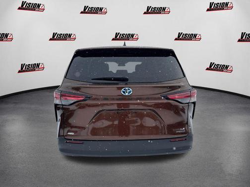 2021 Toyota Sienna LE