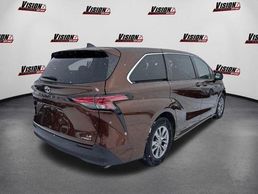 2021 Toyota Sienna LE