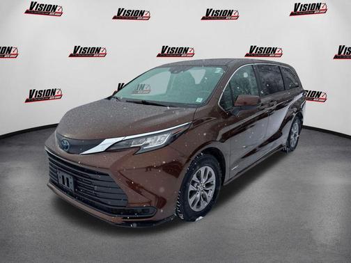 2021 Toyota Sienna LE