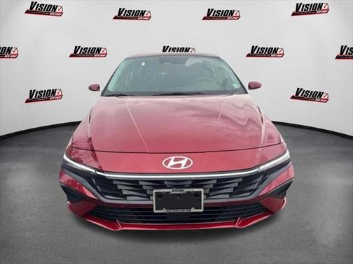 2025 Hyundai ELANTRA SEL