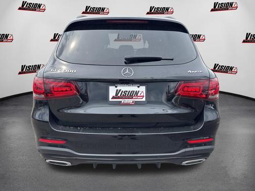 Black 2022 Mercedes-Benz GLC 300 4MATIC