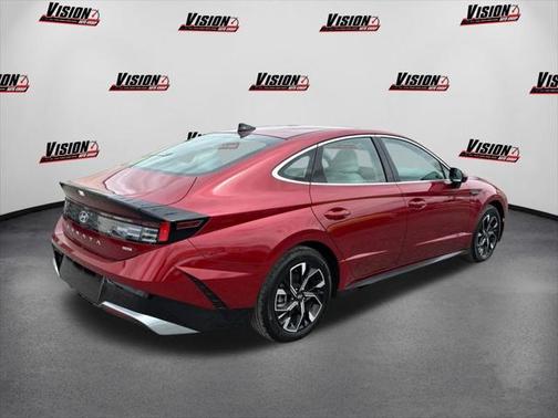 2025 Hyundai SONATA SEL
