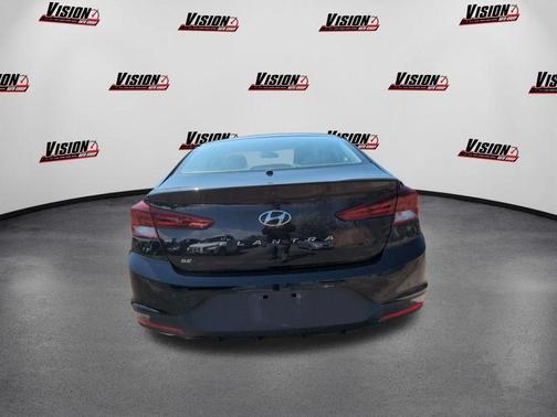 Phantom Black 2019 Hyundai ELANTRA SE