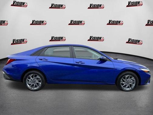 2025 Hyundai ELANTRA HEV Blue