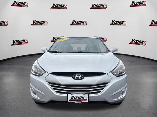 Diamond Silver 2014 Hyundai TUCSON SE
