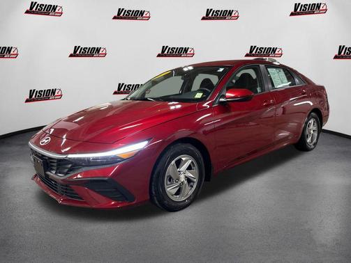 2025 Hyundai ELANTRA SE