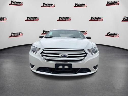 2016 Ford Taurus Limited