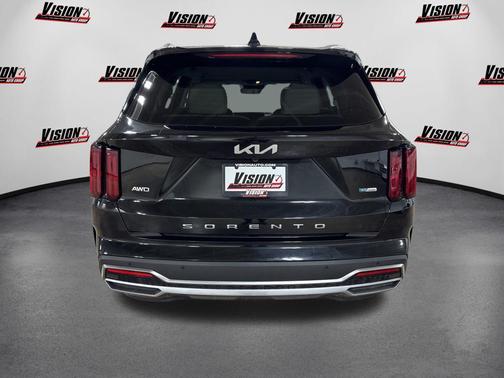Aurora Black 2022 Kia Sorento Plug-In Hybrid SX