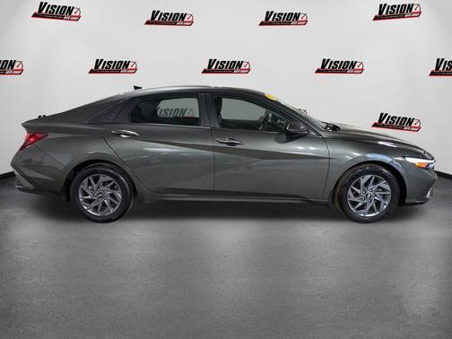 Amazon Gray 2024 Hyundai ELANTRA SEL