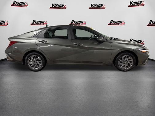 Amazon Gray 2024 Hyundai ELANTRA SEL