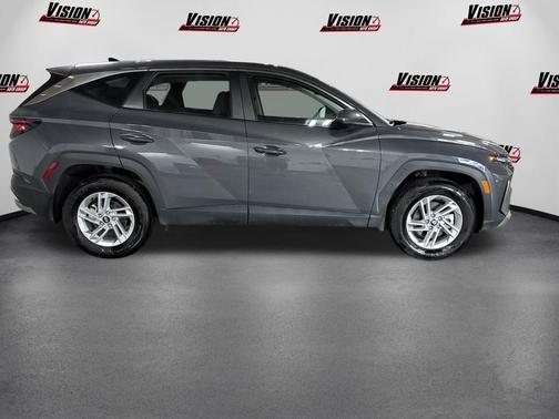 Ecotronic Gray 2025 Hyundai TUCSON SE