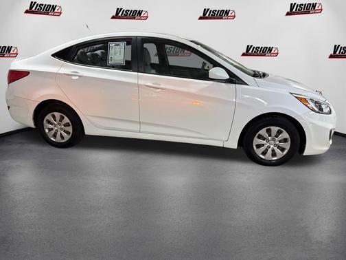 Century White 2016 Hyundai Accent SE