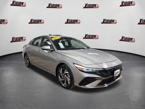 2025 Hyundai ELANTRA SEL