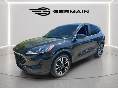 Agate Black Metallic 2022 Ford Escape SE