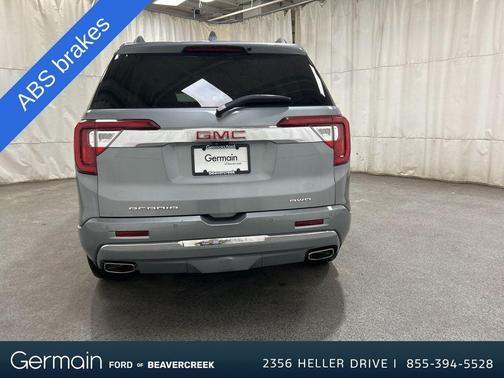 2023 GMC Acadia Denali