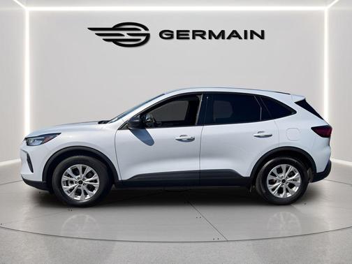 Space Silver Metallic 2025 Ford Escape Active