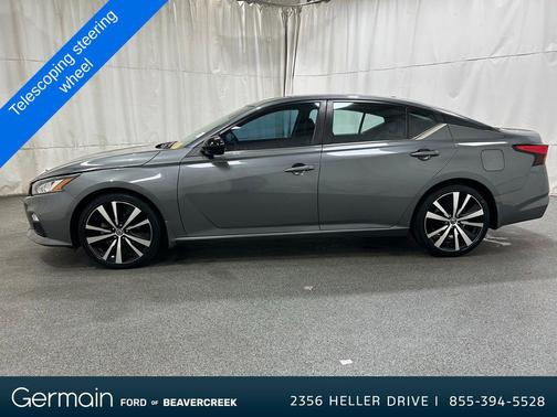 2022 Nissan Altima SR FWD