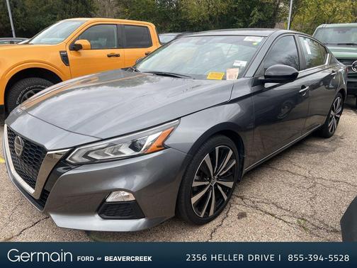 2022 Nissan Altima SR FWD