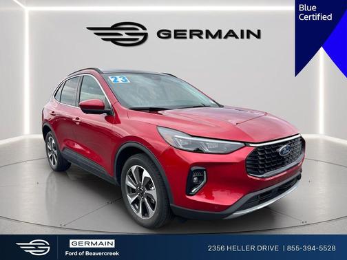 Rapid Red Metallic Tinted Clearcoat 2023 Ford Escape Platinum