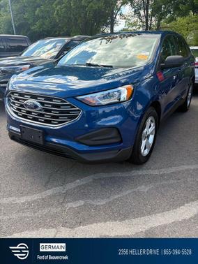 Blue Metallic 2020 Ford Edge SE