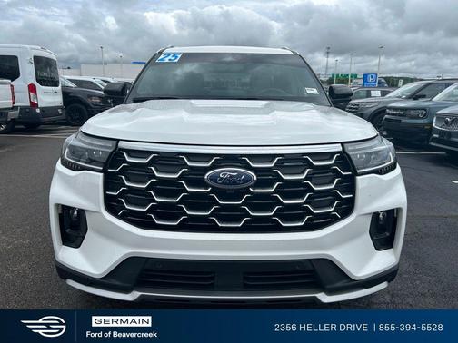 White Metallic 2025 Ford Explorer Platinum