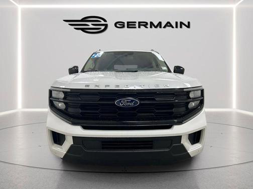 White Metallic 2025 Ford Expedition Max Active 4x4