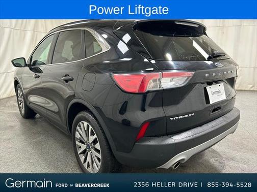 2022 Ford Escape Titanium