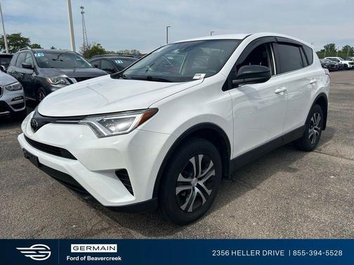 Super White 2017 Toyota RAV4 LE