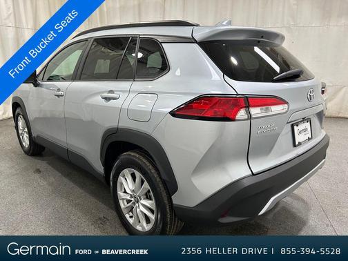 2023 Toyota Corolla Cross LE