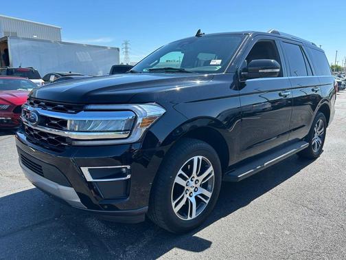Black Metallic 2024 Ford Expedition Limited