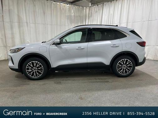 2025 Ford Escape PHEV SE