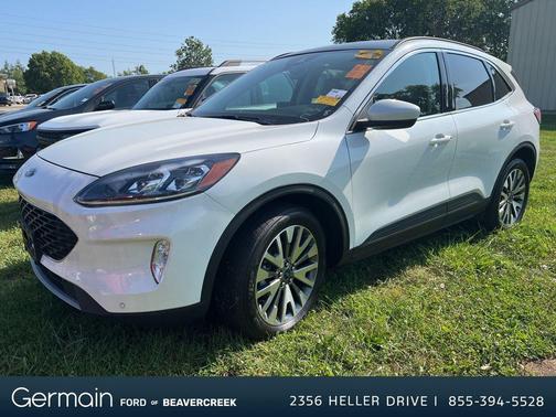 2022 Ford Escape Titanium