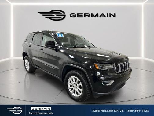 Diamond Black Crystal Pearlcoat 2022 Jeep Grand Cherokee Laredo