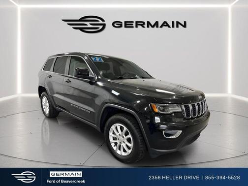 Diamond Black Crystal Pearlcoat 2022 Jeep Grand Cherokee Laredo
