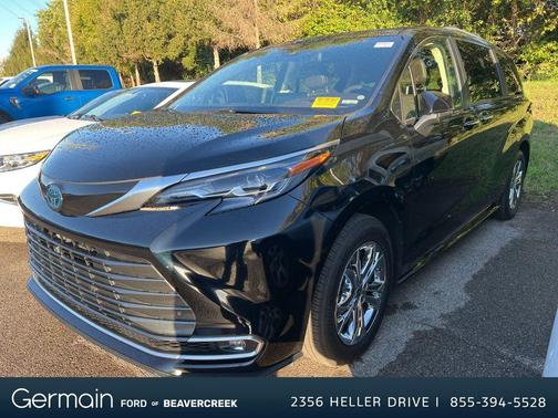 2024 Toyota Sienna Platinum 7 Passenger