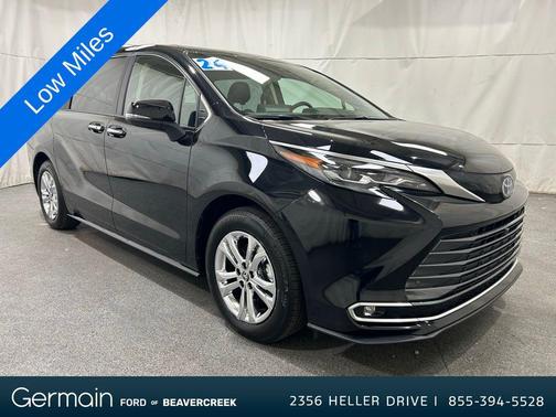 2024 Toyota Sienna Platinum 7 Passenger