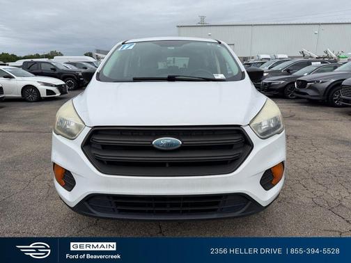 Oxford White 2017 Ford Escape S