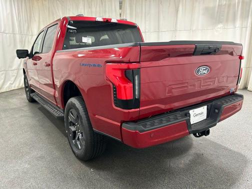 2025 Ford F-150 Lightning Flash