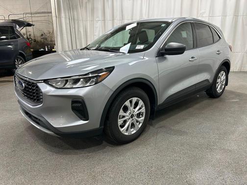 Iconic Silver Metallic 2024 Ford Escape Active