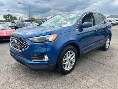 Blue Metallic 2023 Ford Edge SEL