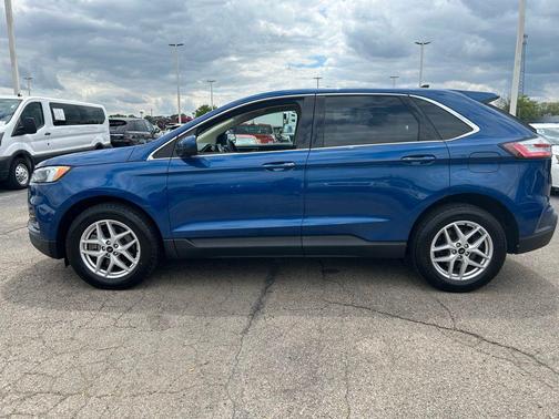 Blue Metallic 2023 Ford Edge SEL