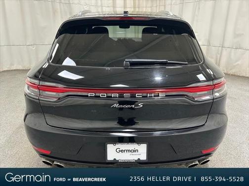 2021 Porsche Macan Base