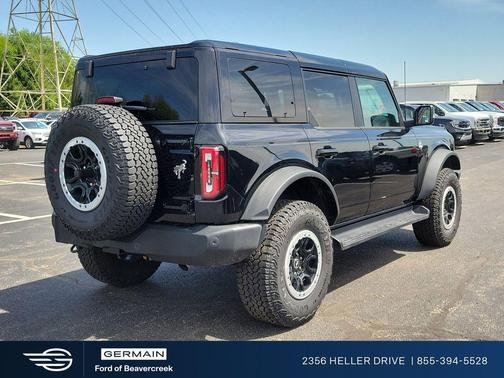 Shadow Black 2025 Ford Bronco Outer Banks
