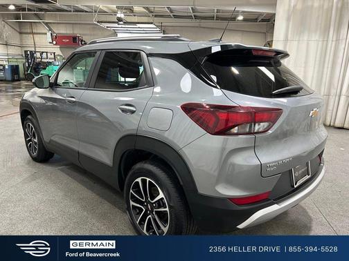 Sterling Gray Metallic 2025 Chevrolet Trailblazer LT