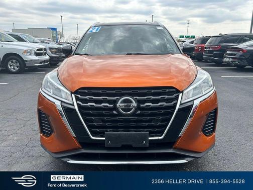 Monarch Orange/Super Black 2021 Nissan Kicks SV