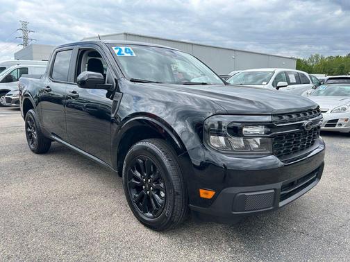 Shadow Black 2024 Ford Maverick XLT
