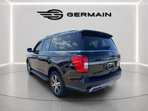 Agate Black Metallic 2024 Ford Expedition XLT