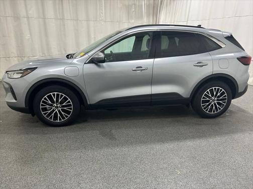 2024 Ford Escape PHEV SE