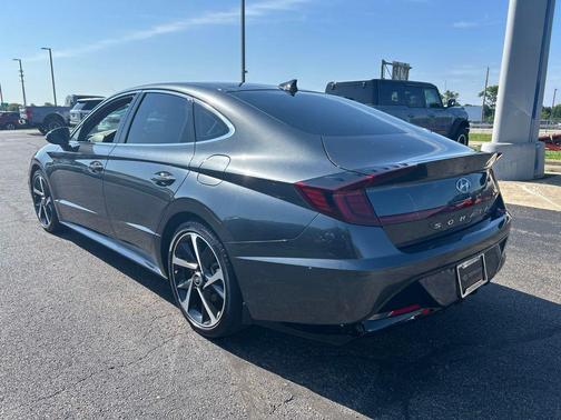 Portofino Gray 2022 Hyundai SONATA SEL Plus