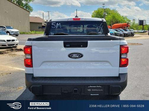 Oxford White 2026 Ford Maverick Lariat